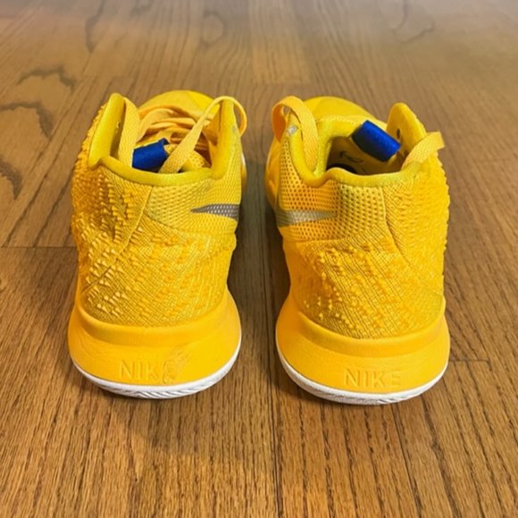 NIKE: (859466-791) KYRIE 3 GS 'MAC AND CHEESE'-SIZE 6.5Y **FANTASTIC CONDITION** - Picture 4 of 11